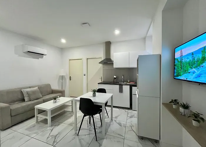 Apartment T2 Moderne A 10 Min Du Centre-ville De *
